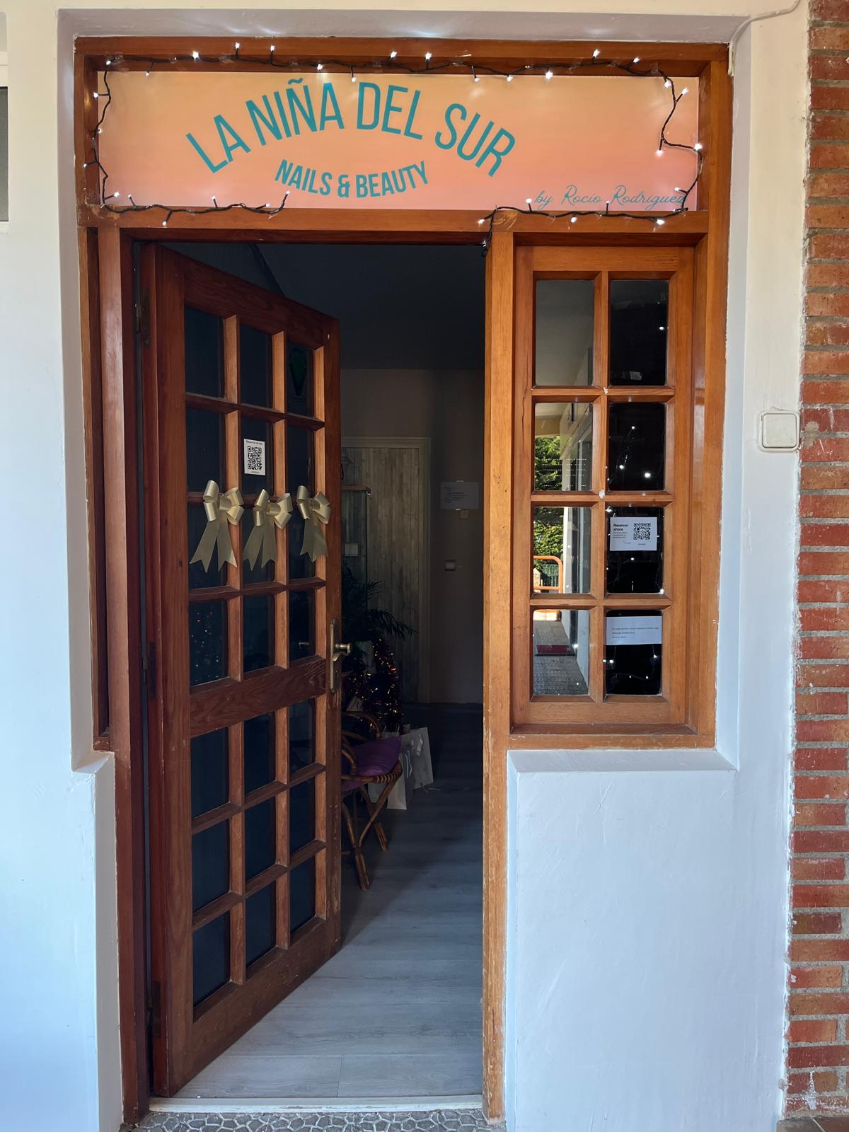 La Niña del Sur — fachada del centro